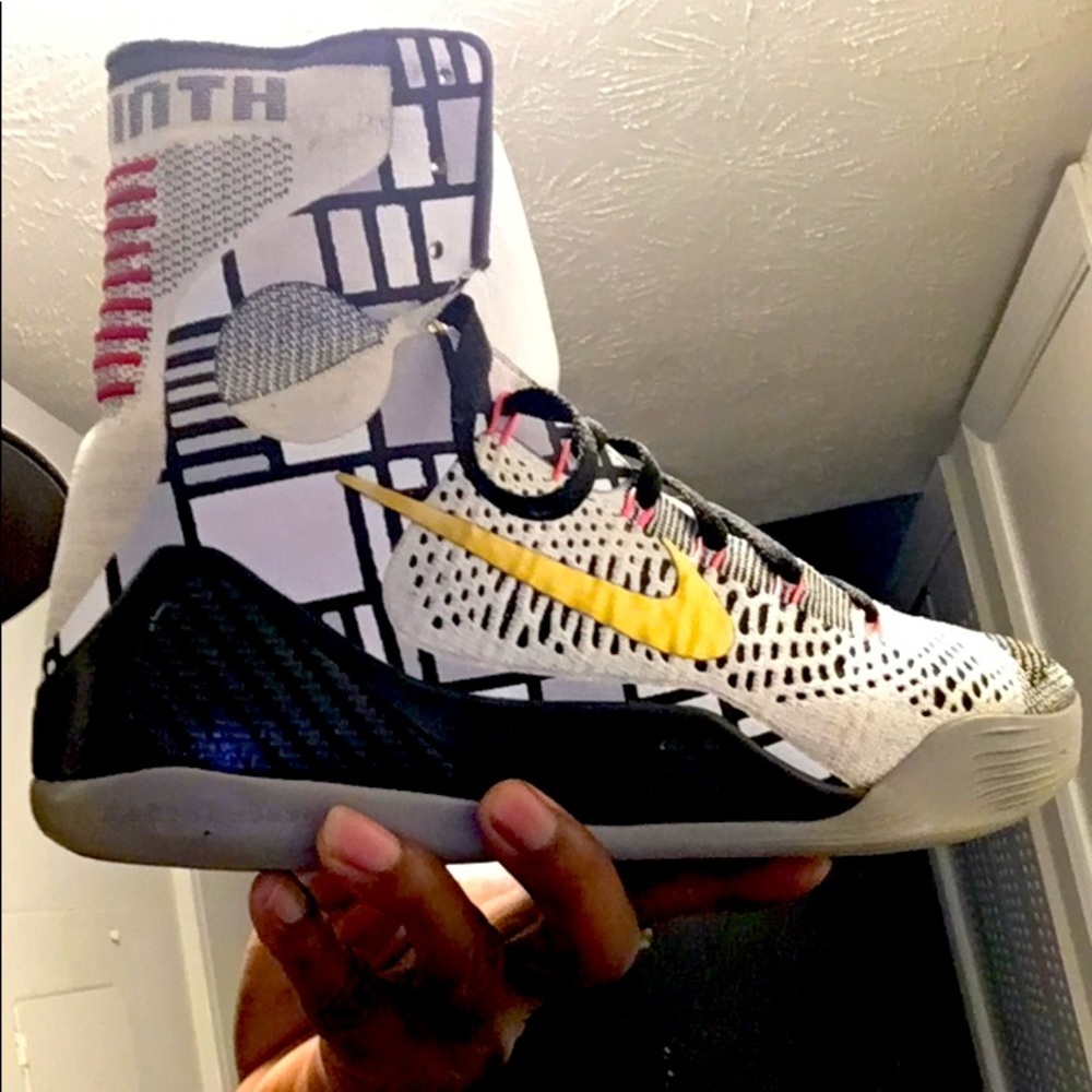 Only worn 3 times Kobe